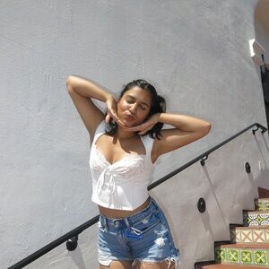 Meet your Posher, Anusha